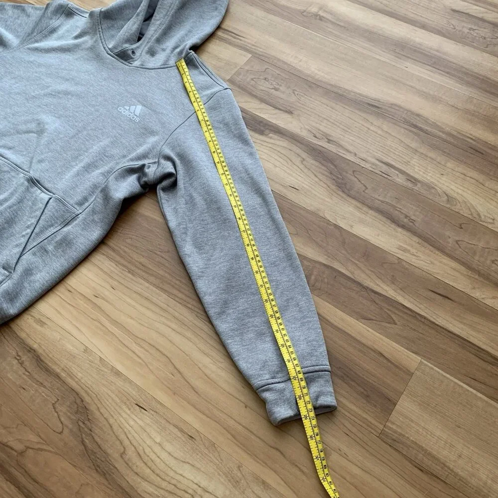 Adidas Sweatshirt Men’s Medium Gray Hoodie Pullover Climawarm Knit Fleece Logo